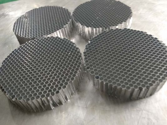 산소 생성기 장비를 위한 30mm 다이아 원형 알루미늄 꿀집 로버