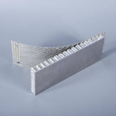 품질  1250x2500mm Aluminum Honeycomb Sheet For Solar Thermal Utilization System 공장