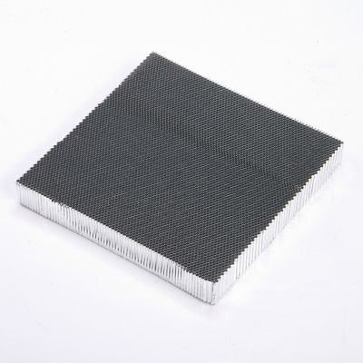 초소형 측면 길이가 0.6-2.5mm 3003 알루미늄 꿀집 코어 패널 마이크로 포러스