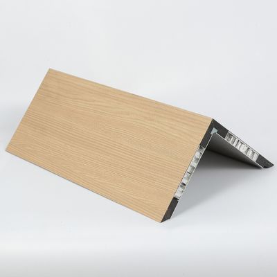 EN45545 HPL 철도 통행용 알루미늄 꿀집 패널 가벼운 무게